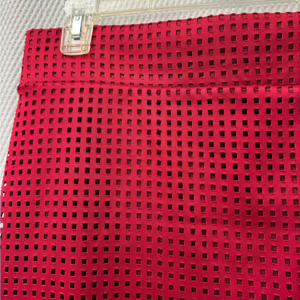 Women’s pull on skirt. cut out detail. size large